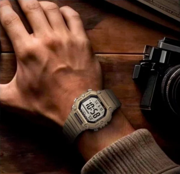 casio AE-1600H-5AVDF on hand