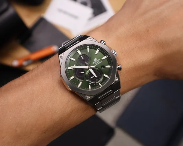 edifice EFS-S570D-3AUDF on hand