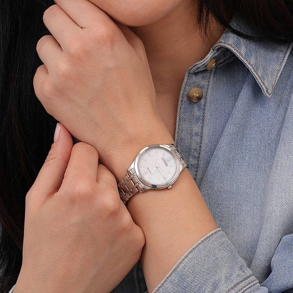 citizen EM0411-71A on hand