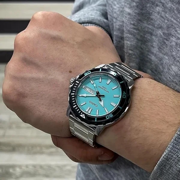 casio MTD-125D-2A2VDF on hand