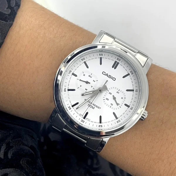 casio MTP-E335D-7EVDF on hand