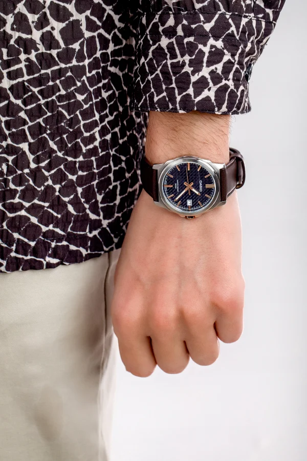 casio MTP-E720L-5AVDF on hand