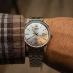 casio MTS-110D-7AVDF on hand
